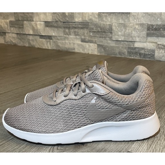 Nike Shoes - Nike Womens Tanjun 812655-204 Rose Mesh Running Shoes Sneakers Size 8